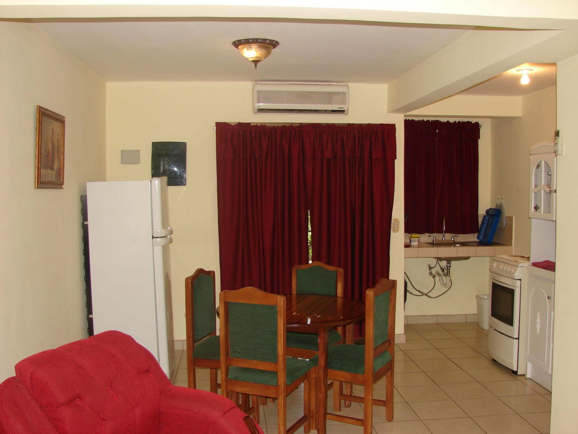Playas del Coco Villa Riviera 2 Bedroom Townhouse מראה חיצוני תמונה