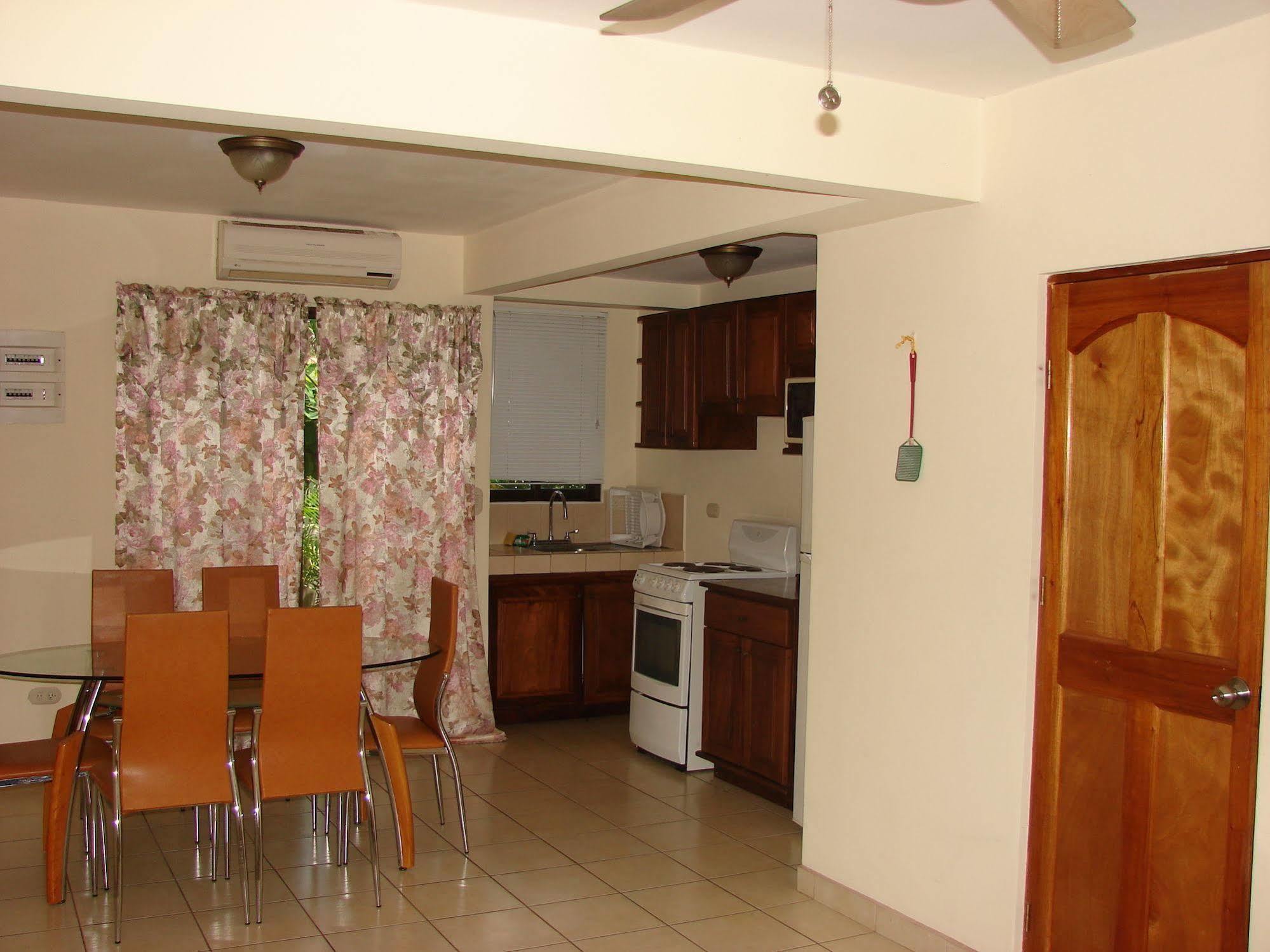 Playas del Coco Villa Riviera 2 Bedroom Townhouse מראה חיצוני תמונה